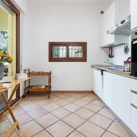 Guesthost - Mariposa With Parking * Quartu SantʼElena