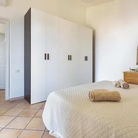 Guesthost - Mariposa With Parking * Quartu SantʼElena